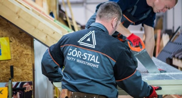 We show how to professionally insulate a roof
